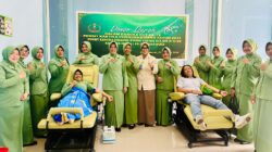 HUT Persit Ke-78: Puluhan Ibu Persit KCK Cabang XXV Kodim 0119 Bener Meriah Melaksanakan Donor Darah