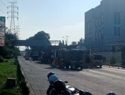 PT KIM/ Pengelola Portal Yang Baru Rugikan Para Supir Yang Melintas di kawasan KIM Tahap 2 Harus Antri Panjang.